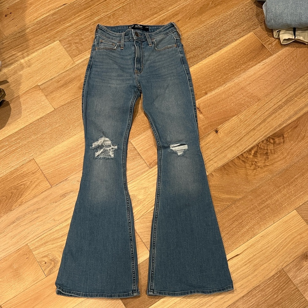 Hollister‎ high rise vintage Flare Jeans 24s